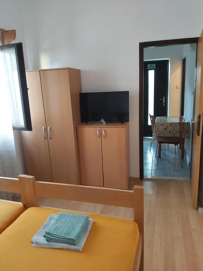 Apartament Apartman Janja Bol Zewnętrze zdjęcie